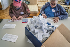 13Feb26PV-KnowYourRightsKits